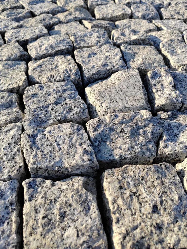 granit bialy 3